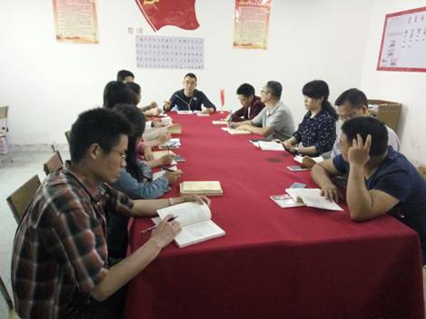 文理学院直属党支部开展“两学一做”专题系列活动