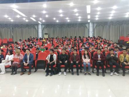 文理学院举行“榜样的力量”励志宣讲会